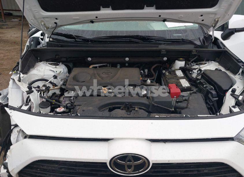 Photo 10 of 2024 Toyota Rav4 XLE (VIN 2T3W1RFV9RC298637)