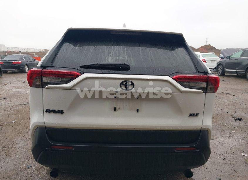 Photo 16 of 2024 Toyota Rav4 XLE (VIN 2T3W1RFV9RC298637)