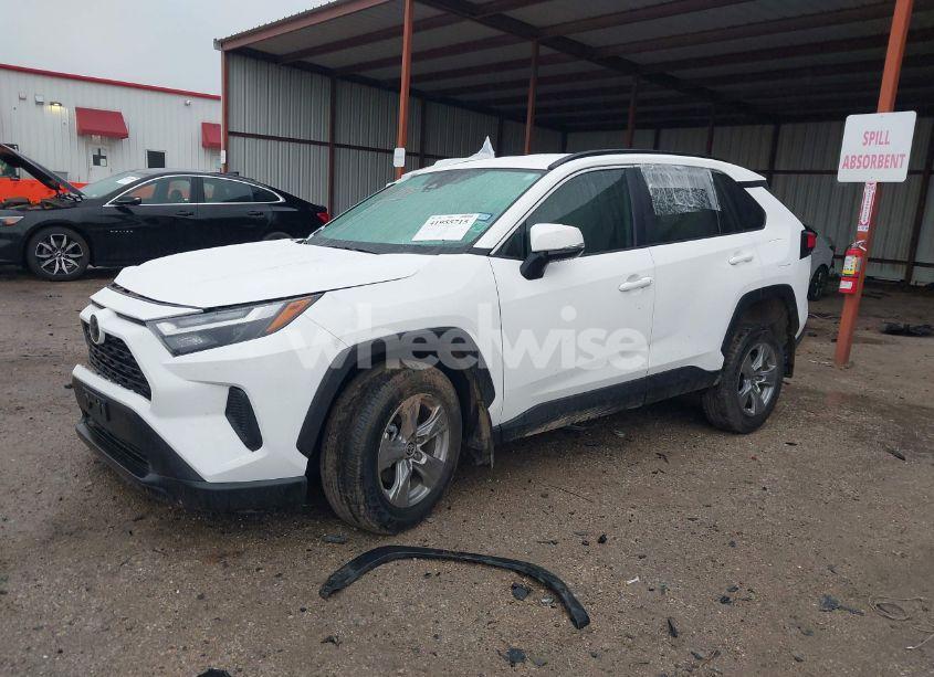Photo 2 of 2024 Toyota Rav4 XLE (VIN 2T3W1RFV9RC298637)