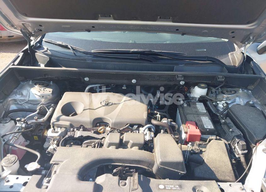Photo 10 of 2024 Toyota Rav4 XLE (VIN 2T3W1RFV9RW314785)
