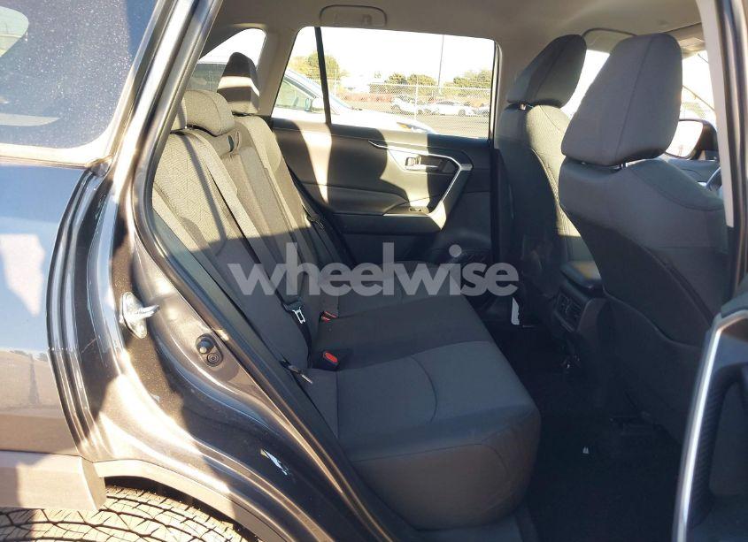 Photo 8 of 2024 Toyota Rav4 XLE (VIN 2T3W1RFV9RW363839)