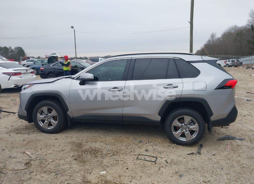 Photo 14 of 2025 Toyota Rav4 XLE (VIN 2T3W1RFV9SC304653)