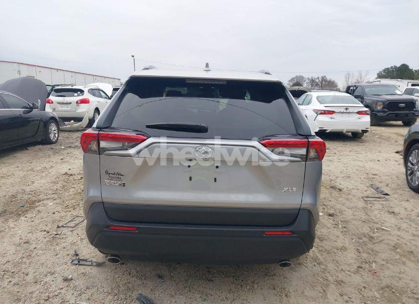 Photo 16 of 2025 Toyota Rav4 XLE (VIN 2T3W1RFV9SC304653)