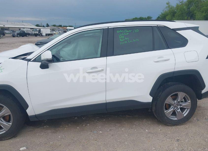 Photo 14 of 2025 Toyota Rav4 XLE (VIN 2T3W1RFV9SW369324)