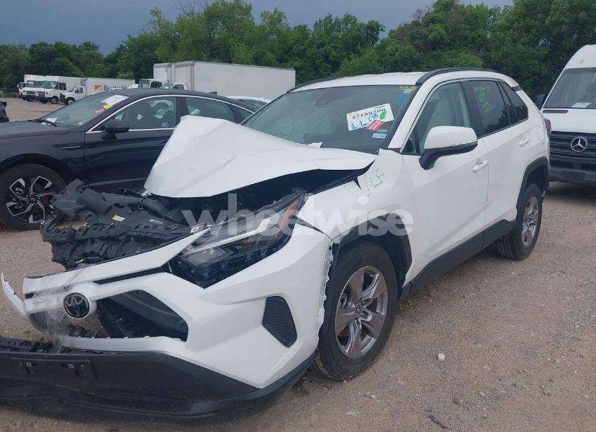 Photo 2 of 2025 Toyota Rav4 XLE (VIN 2T3W1RFV9SW369324)