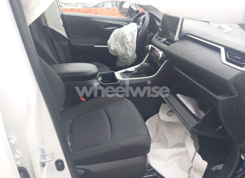 Photo 5 of 2025 Toyota Rav4 XLE (VIN 2T3W1RFV9SW369324)