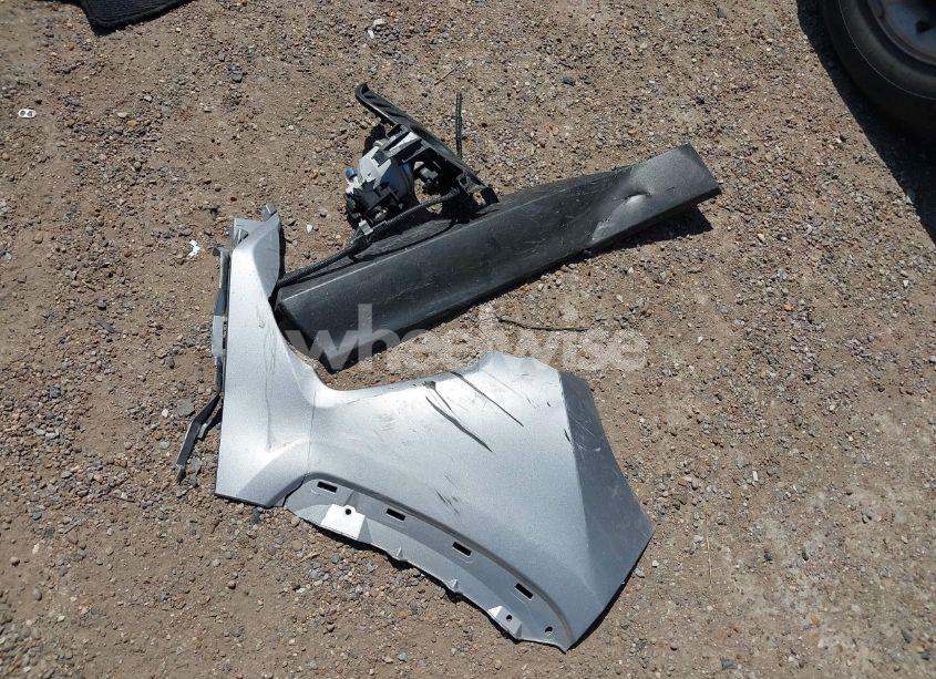 Photo 12 of 2019 Toyota Rav4 XLE (VIN 2T3W1RFVXKC023834)