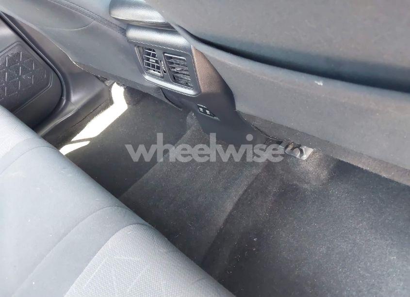 Photo 8 of 2019 Toyota Rav4 XLE (VIN 2T3W1RFVXKC023834)