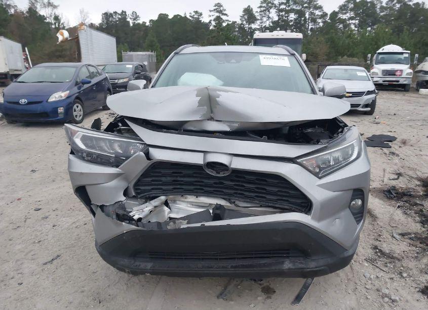 Photo 12 of 2019 Toyota Rav4 XLE (VIN 2T3W1RFVXKW013982)