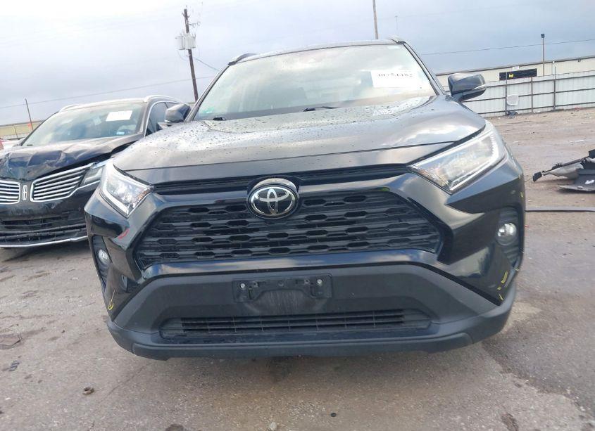 Photo 13 of 2020 Toyota Rav4 XLE (VIN 2T3W1RFVXLC036245)