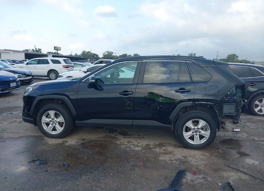 Photo 15 of 2020 Toyota Rav4 XLE (VIN 2T3W1RFVXLC036245)