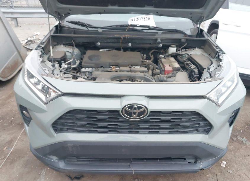 Photo 10 of 2020 Toyota Rav4 XLE (VIN 2T3W1RFVXLC044264)