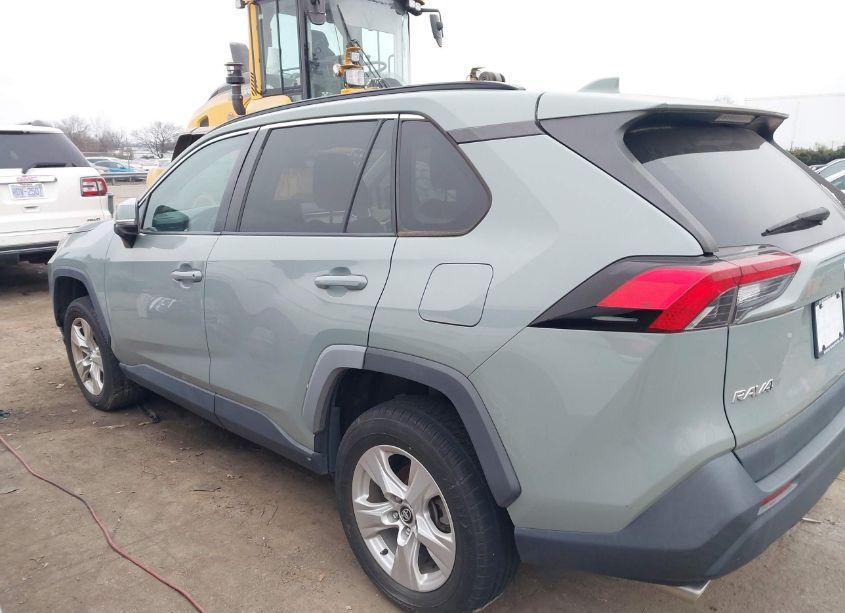 Photo 13 of 2020 Toyota Rav4 XLE (VIN 2T3W1RFVXLC044264)
