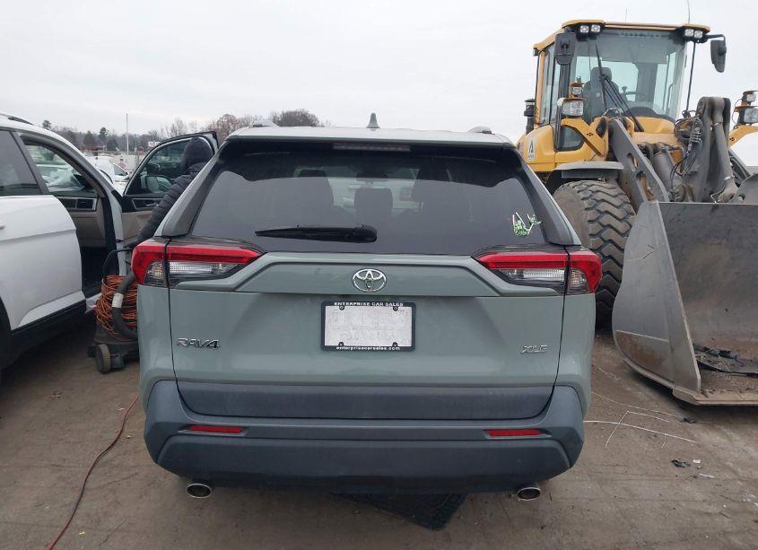 Photo 15 of 2020 Toyota Rav4 XLE (VIN 2T3W1RFVXLC044264)