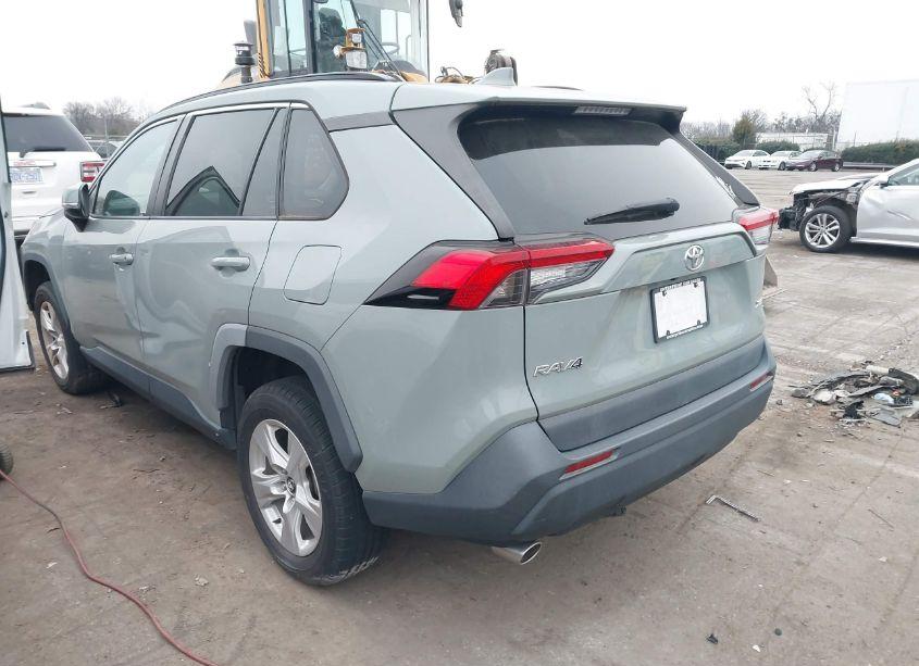 Photo 3 of 2020 Toyota Rav4 XLE (VIN 2T3W1RFVXLC044264)