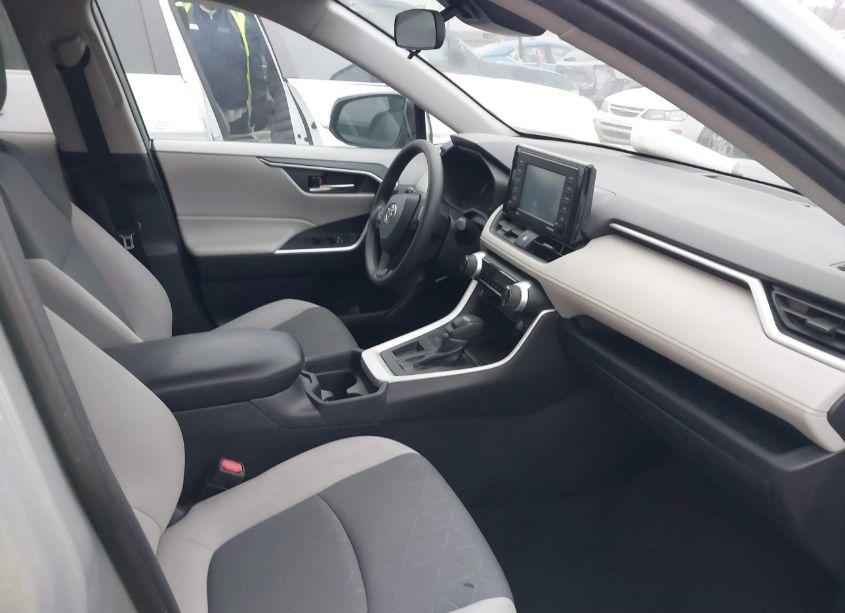 Photo 5 of 2020 Toyota Rav4 XLE (VIN 2T3W1RFVXLC044264)