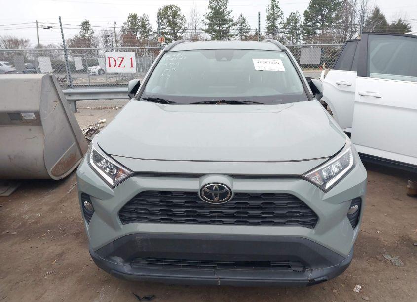 Photo 6 of 2020 Toyota Rav4 XLE (VIN 2T3W1RFVXLC044264)