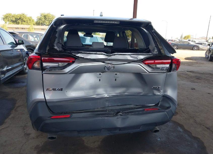 Photo 16 of 2021 Toyota Rav4 XLE (VIN 2T3W1RFVXMC096284)