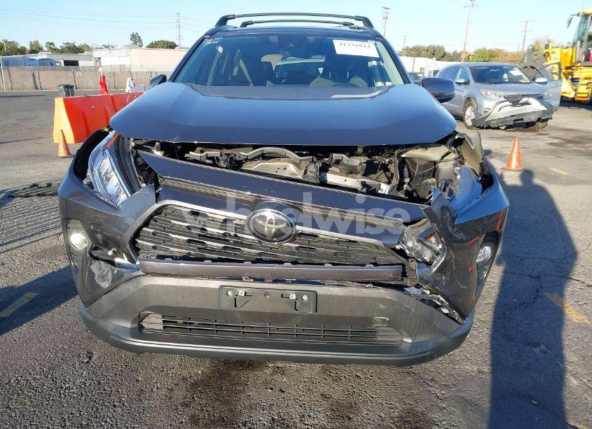 Photo 12 of 2021 Toyota Rav4 XLE (VIN 2T3W1RFVXMC104044)