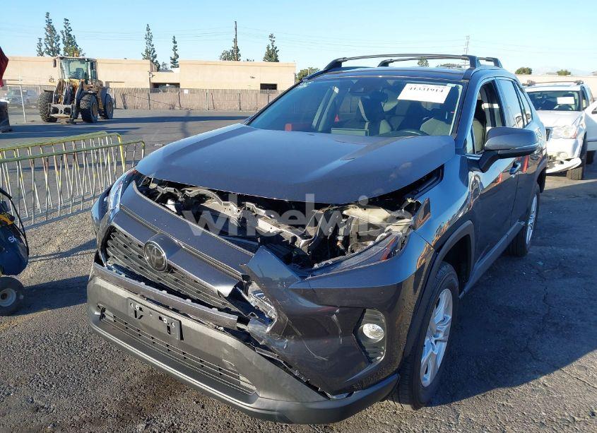 Photo 2 of 2021 Toyota Rav4 XLE (VIN 2T3W1RFVXMC104044)