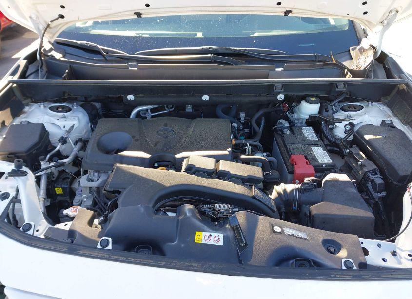 Photo 10 of 2021 Toyota Rav4 XLE (VIN 2T3W1RFVXMC118283)