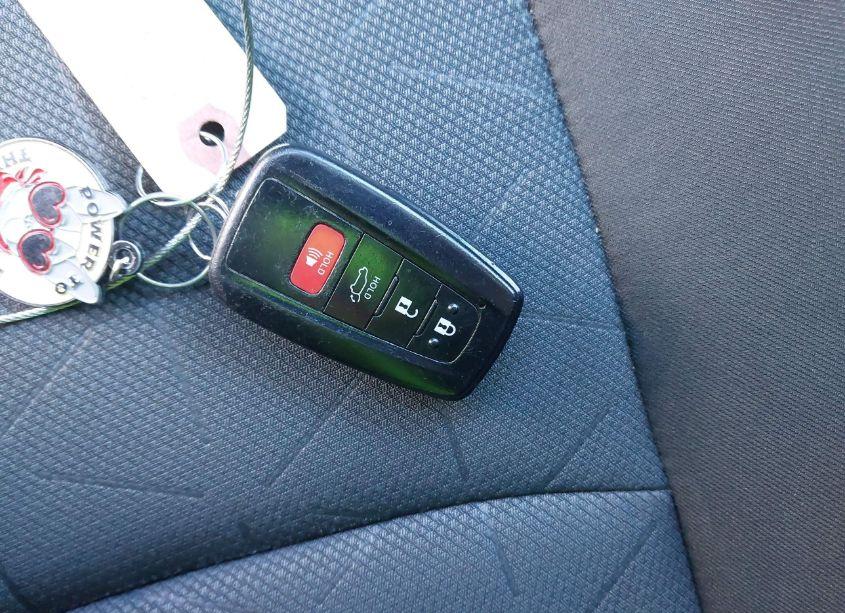 Photo 11 of 2021 Toyota Rav4 XLE (VIN 2T3W1RFVXMC118283)