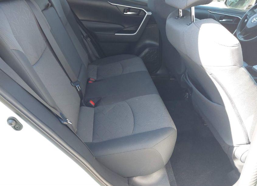 Photo 8 of 2021 Toyota Rav4 XLE (VIN 2T3W1RFVXMC118283)