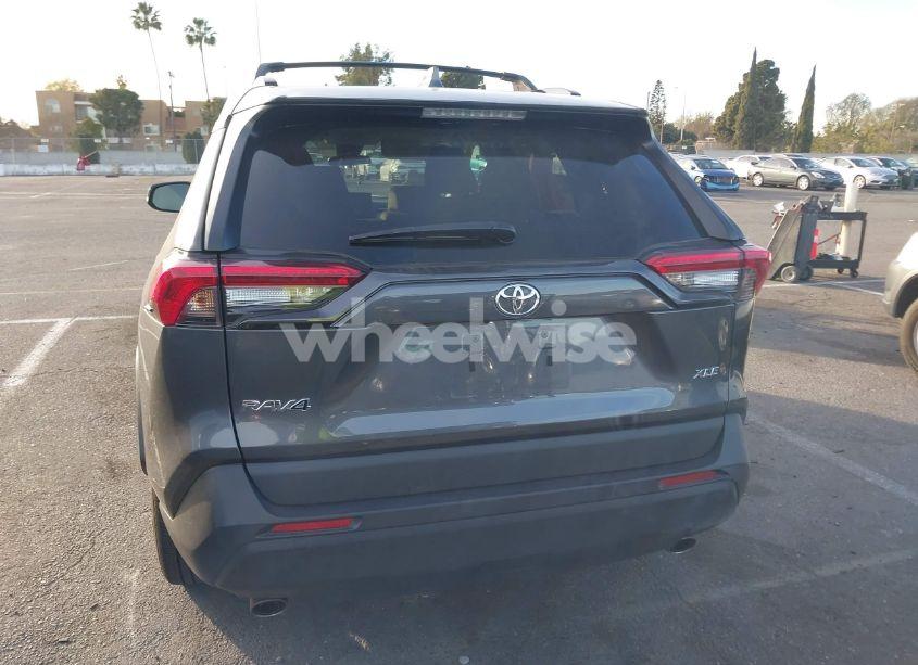 Photo 16 of 2021 Toyota Rav4 XLE (VIN 2T3W1RFVXMC158461)