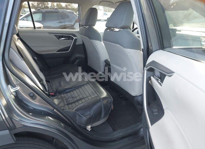 Photo 8 of 2021 Toyota Rav4 XLE (VIN 2T3W1RFVXMC158461)