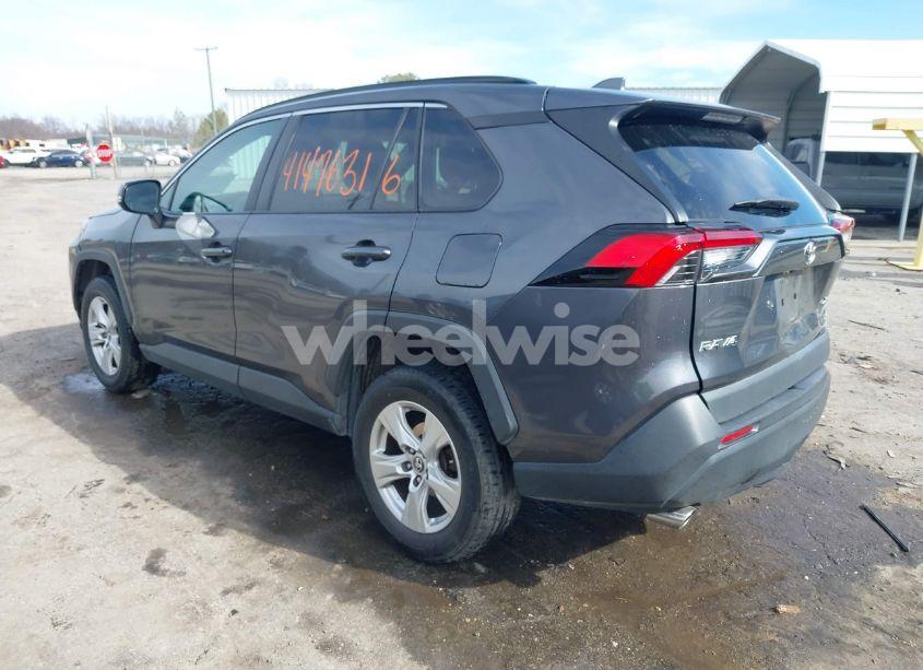 Photo 3 of 2021 Toyota Rav4 XLE (VIN 2T3W1RFVXMW104236)