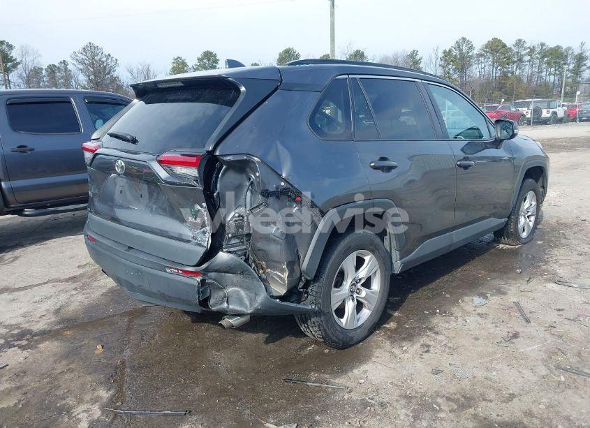 Photo 4 of 2021 Toyota Rav4 XLE (VIN 2T3W1RFVXMW104236)