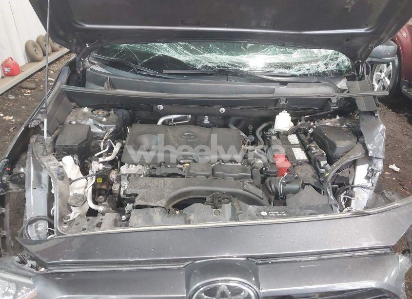 Photo 10 of 2021 Toyota Rav4 XLE (VIN 2T3W1RFVXMW117830)