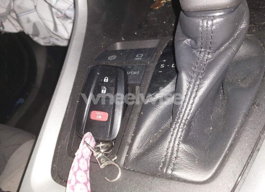 Photo 11 of 2021 Toyota Rav4 XLE (VIN 2T3W1RFVXMW117830)