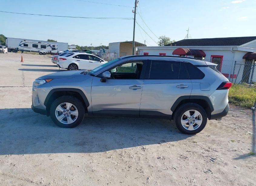 Photo 14 of 2021 Toyota Rav4 XLE (VIN 2T3W1RFVXMW131405)