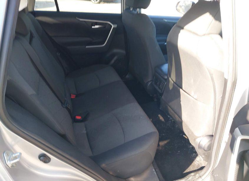 Photo 8 of 2021 Toyota Rav4 XLE (VIN 2T3W1RFVXMW131405)