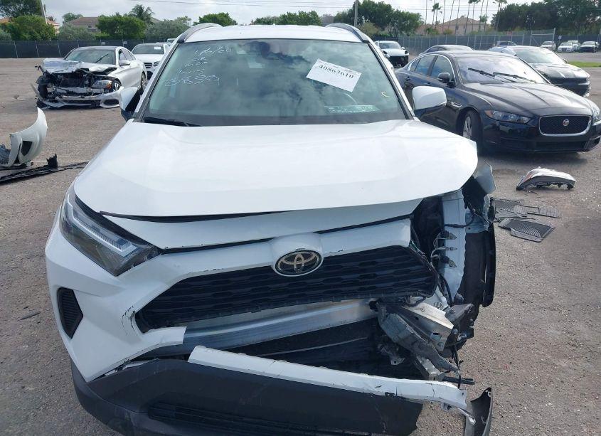 Photo 13 of 2022 Toyota Rav4 XLE (VIN 2T3W1RFVXNW190830)