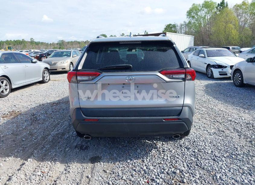 Photo 16 of 2022 Toyota Rav4 XLE (VIN 2T3W1RFVXNW191038)