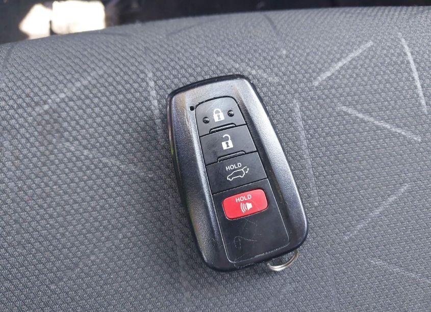 Photo 11 of 2022 Toyota Rav4 XLE (VIN 2T3W1RFVXNW191198)