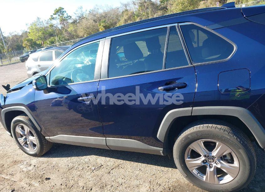 Photo 14 of 2022 Toyota Rav4 XLE (VIN 2T3W1RFVXNW202359)