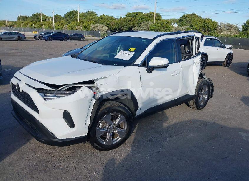 Photo 2 of 2023 Toyota Rav4 XLE (VIN 2T3W1RFVXPW250799)
