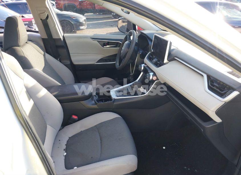 Photo 5 of 2023 Toyota Rav4 XLE (VIN 2T3W1RFVXPW250799)