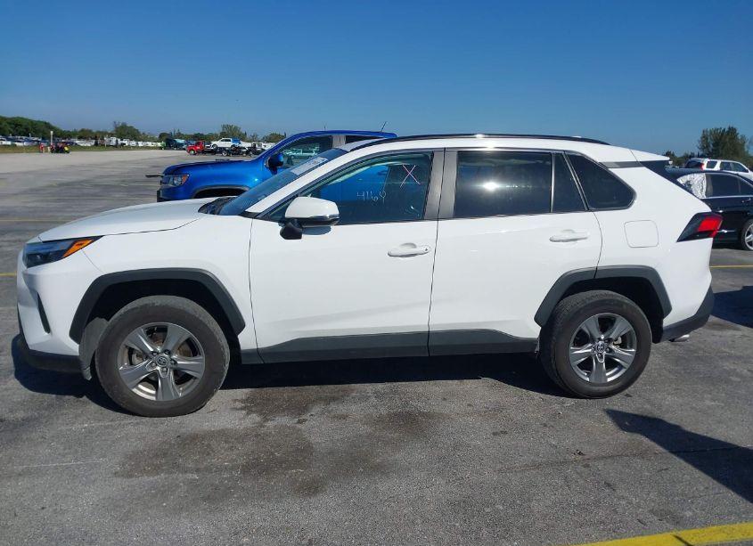 Photo 14 of 2023 Toyota Rav4 XLE (VIN 2T3W1RFVXPW285715)