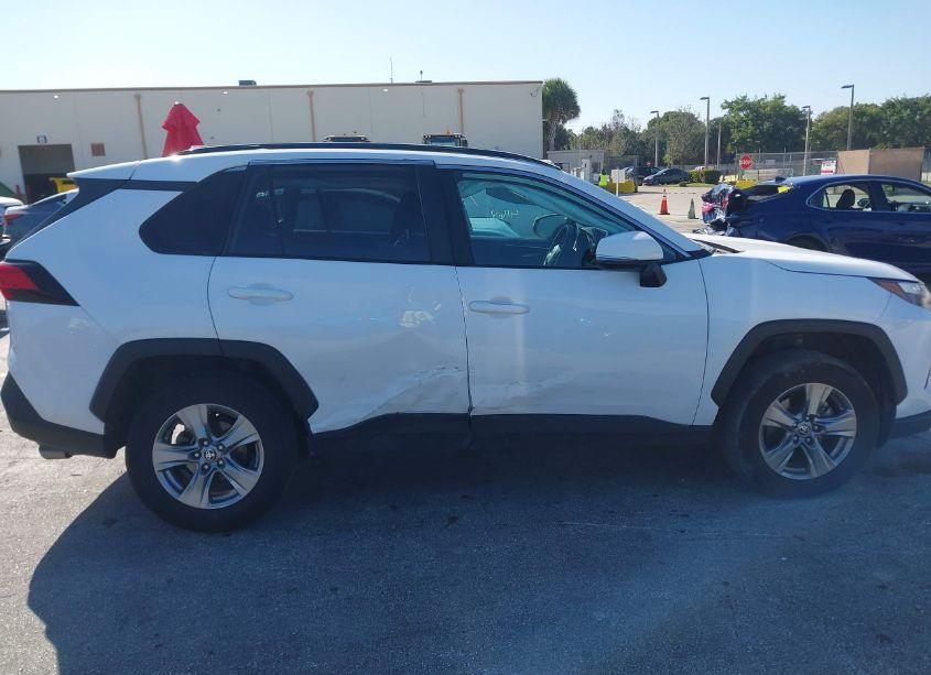 Photo 6 of 2023 Toyota Rav4 XLE (VIN 2T3W1RFVXPW285715)