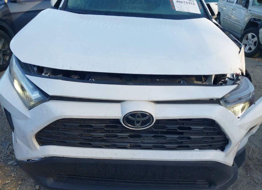 Photo 18 of 2024 Toyota Rav4 XLE (VIN 2T3W1RFVXRC266425)