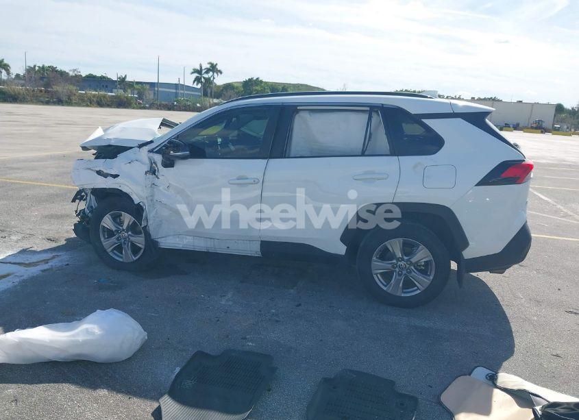 Photo 13 of 2024 Toyota Rav4 XLE (VIN 2T3W1RFVXRC267820)