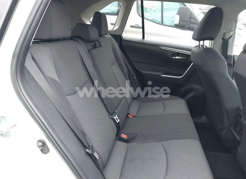 Photo 8 of 2024 Toyota Rav4 XLE (VIN 2T3W1RFVXRC286299)