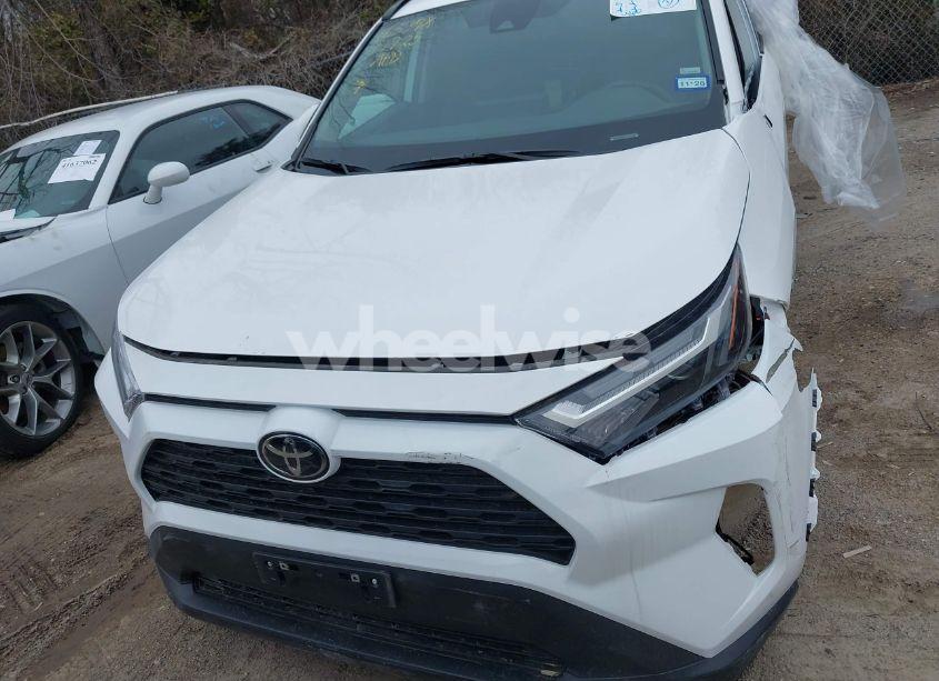 Photo 12 of 2025 Toyota Rav4 XLE (VIN 2T3W1RFVXSW369915)