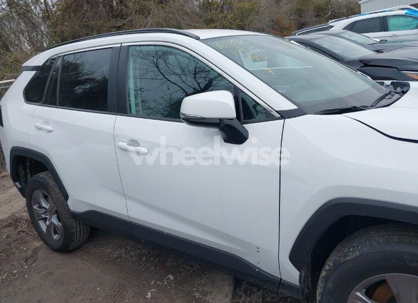 Photo 13 of 2025 Toyota Rav4 XLE (VIN 2T3W1RFVXSW369915)