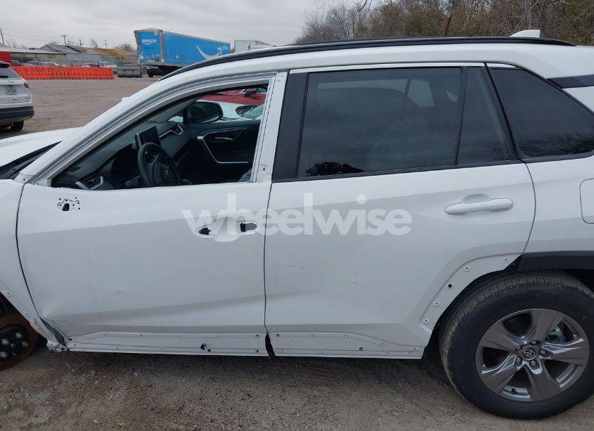 Photo 14 of 2025 Toyota Rav4 XLE (VIN 2T3W1RFVXSW369915)