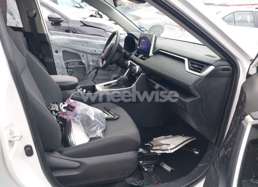 Photo 5 of 2025 Toyota Rav4 XLE (VIN 2T3W1RFVXSW369915)